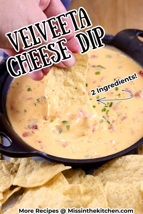 Cheese Salsa Dip Velveeta Ground Beef, Homemade Queso Dip Velveeta, Velveta Cheese Dip, Velvetta Cheese Dip, Velveeta Chili Cheese Dip, Velveeta Cheese Dip Recipes, Velveeta Queso Dip, Rotel Queso, Velveeta Dip