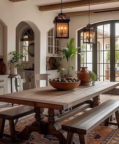 Spanish Colonial Interior Design, Spanish Style Home Interior, Spanish Interior Design, Colonial House Interior, Tuscan Kitchen Design, Spanish Home Interior, Colonial Interior Design, Log Home Interior, Spanish Style Kitchen