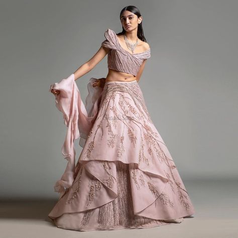 Trending Lehenga Designs, Mendhi Outfit, Pastel Lehenga, Journal Therapy, Gaurav Gupta, Saree Wearing, Lehnga Dress, Bridal Lehenga Collection, Half Saree Designs