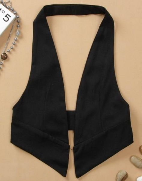 Stylish women open back suit halter vest - perfect to go with blouse shirt tee | Clothing Shoes & Accessories Women's Clothing Vests | eBay! #suitvest #suit #vest #shoes Open Back Suit, Summer Waistcoat, Women Work Blouse, Fits Streetwear, Halter Vest, Black Waistcoat, Womens Basic Tops, Denim Coat Women, Womens Fashion Casual Fall