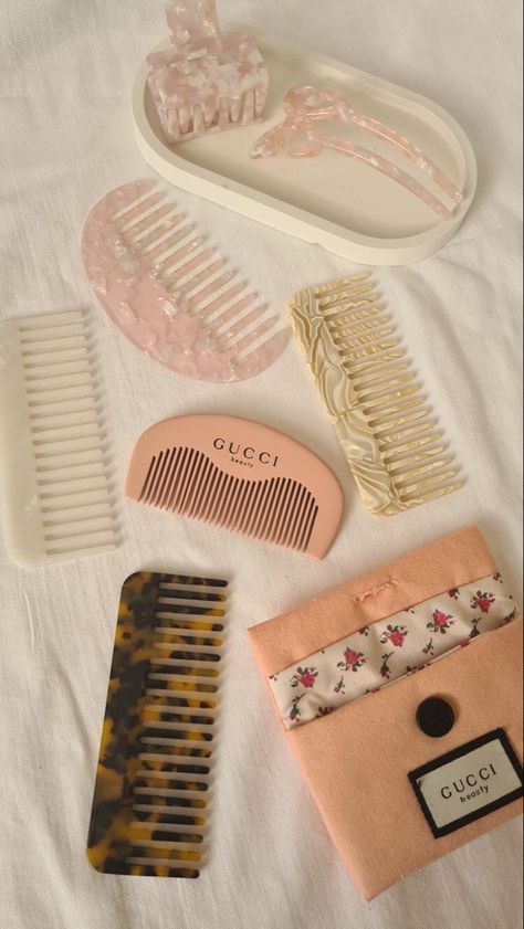 Combs Aesthetic, Comb Aesthetic, Hair Tool Set, Aesthetic Tips, Small Birthday Gifts, Love Store, Hair Accessories Clips, Pretty Skin, Bridal Mehndi Designs