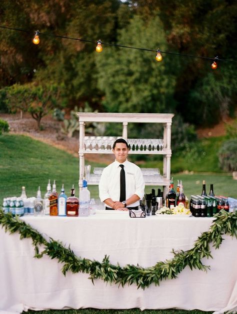 White Linen at the Bar Wedding Bar Set Up Ideas, Diy Bar Wedding Set Up, Cocktail Hour Decorations, Self Service Bar, Outdoor Cocktail Hour Wedding, Bartender Ideas, Outdoor Cocktail Bar, Bar Backs, Diy Wedding Bar