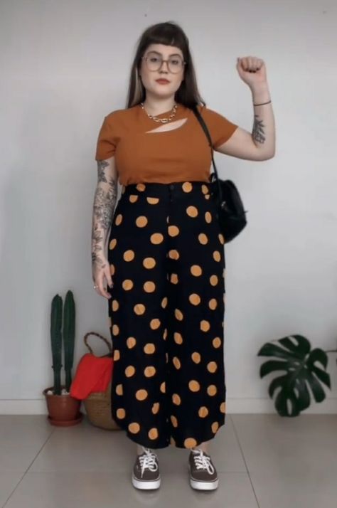 Work Clothes Inspiration, Plus Size Lesbian Style, Plus Size Gender Neutral Fashion, Queer Teacher Outfits, Quirky Fashion Plus Size, Queer Plus Size Fashion, Plus Size Queer Fashion, Plus Size Hipster Outfits, Plus Size Nonbinary Fashion