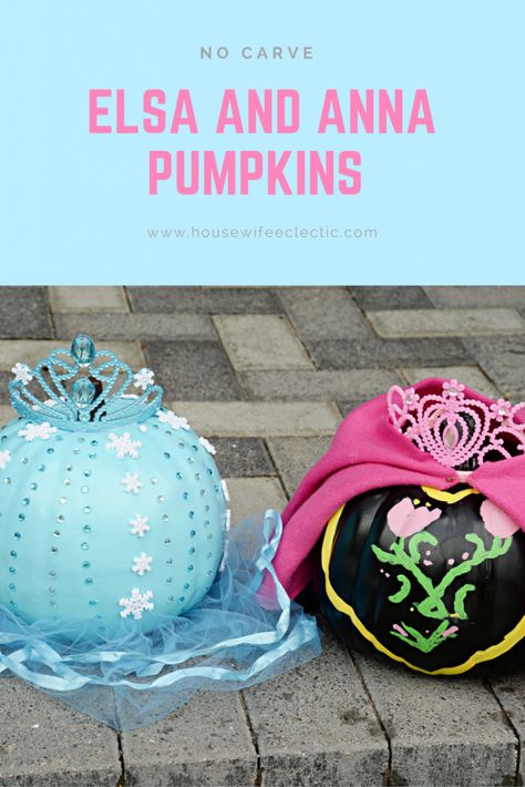 No Carve Frozen Pumpkins - Anna and Elsa Pumpkins Pumpkin Carving Disney, Frozen Pumpkin Carving, Elsa Pumpkin, Pumpkin Spray Paint, Disney Pumpkin Painting, Frozen Halloween, Princess Pumpkin, Carve Pumpkins, Disney Pumpkin Carving