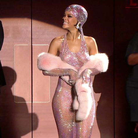 Rihanna Swarovski Dress, Rihanna Video, Rihanna Looks, Rihanna Style, Nude Dress, 2014 Fashion, Doja Cat, Backless Dress Formal, Rihanna