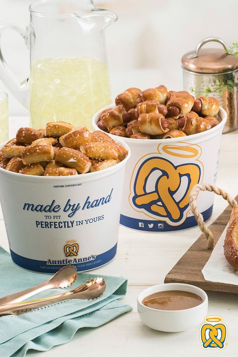 Pretzel Flavors, Pretzel Bar Ideas, Pepperoni Pretzel, Pretzel Shop, Pretzel Party, Pretzel Dog, Pretzel Bar, Giant Pretzel, Auntie Annes Pretzels