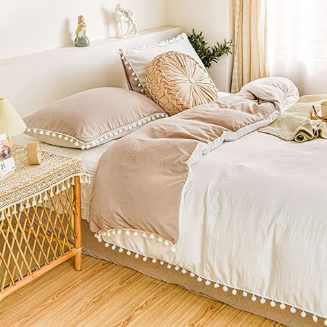 Amazon.com: Bedbay Boho Bedding Queen Duvet Cover Taupe and White Bedding Set Cute Pom Pom Decor Reversible Farmhouse Bedding Set 1 Duvet Cover 2 Pillowcases(White&Taupe,Queen) : Home & Kitchen Boho Chic Bedding, Pillows And Blankets, Boho Duvet Cover, Boho Duvet, Boho Bedding, Boho Room, Bed Sets, Styl Boho, Soft Duvet Covers