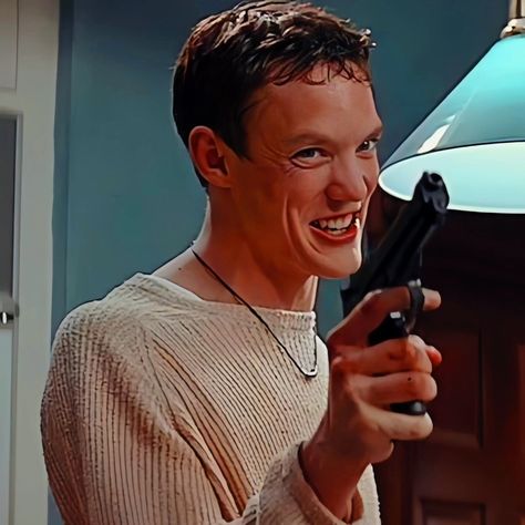 Stu Macher Sweater, Stu Scream Icon, Stu Macher Tattoo, Stu Macher Ghostface, Stu Ghostface, Stu Macher Pfp, Scream Billy And Stu, Stu And Billy Scream, Stu From Scream