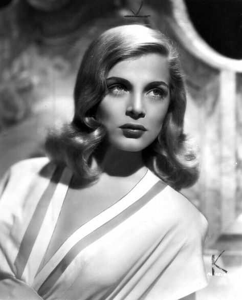 Lizabeth Scott, Elizabeth Scott, Rockabilly Cars, Classic Movie Stars, Classic Actresses, Star Show, Movie Buff, Vintage Hollywood, Hollywood Glamour