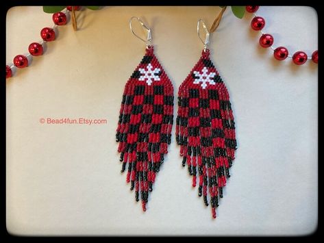 Buffalo Plaid Design Snowflake Beaded Fringe Earring Country Western Charm Winter Fashion Accessory Bead4fun Gift Idea for Her - Etsy Fringe Earring, Winter Accessories Fashion, Brick Stitch Earrings, Beaded Fringe, Country Western, Earring Patterns, Plaid Design, Christmas Earrings, Fringe Earrings