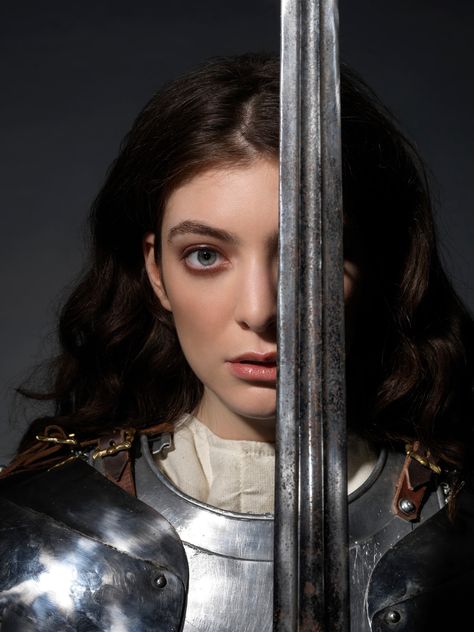 Female Armor, Female Knight, Joan Of Arc, Ex Machina, Shooting Photo, Fantasy Warrior, Lorde, The Guardian, Pose Reference