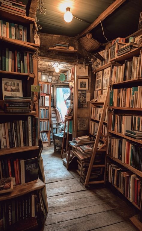 Book House Aesthetic, Used Book Store Aesthetic, Antique Book Store Aesthetic, Magical Bookstore Aesthetic, Old Bookstore Aesthetic Vintage, Rustic Library Aesthetic, 60s Library, Second Hand Bookstore Aesthetic, Vintage Book Store Aesthetic