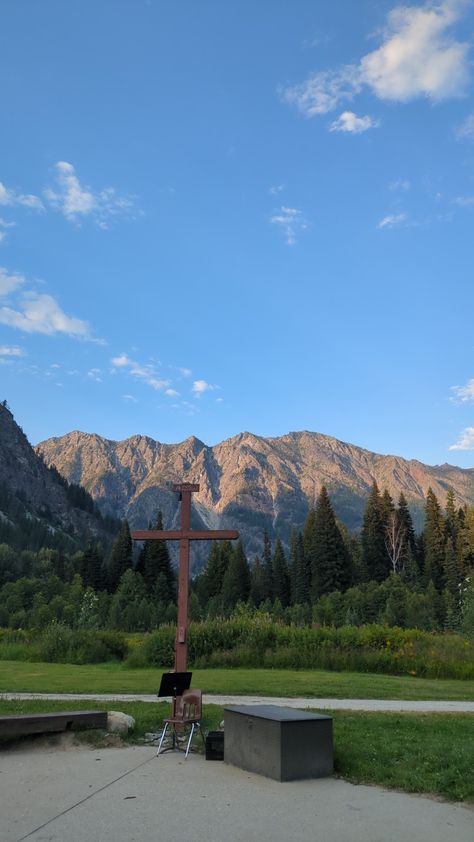 Aesthetic mountain, youth camp, church camp, cross with mountain background, Utah mountain, mountain, cool mountain Country Christian Aesthetic, Camp Asthetics, Church Boy Aesthetic, Christian Camp Aesthetic, Christian Asthetic Picture, Younglife Camp, Church Camp Aesthetic, Youth Church, Camp Aesthetic