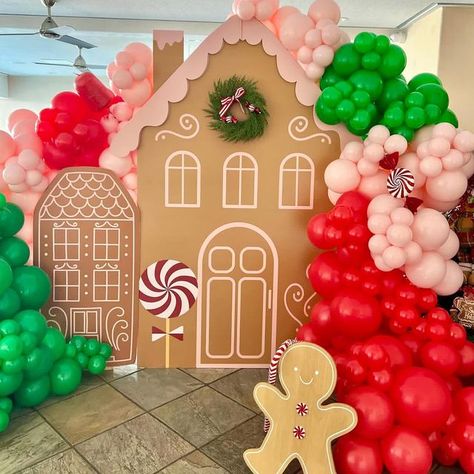 Event Stylist CBA 🎈 on Instagram: "Event Planning: @addleisure Team Backdrop/Balloons/Props @backdropsbycaroline Graphics @motionlaserdesign Cookies: @eclipsecookieshop Rentals: @brighteventrentals" Christmas Party Decorations Backdrop, Gingerbread Party Backdrop, Gingerbread House Balloon Arch, Gingerbread Backdrop, Balloon Gingerbread House, Balloon Wall Christmas, Gingerbread House Backdrop, Gingerbread Breakfast, Christmas Stage Decorations