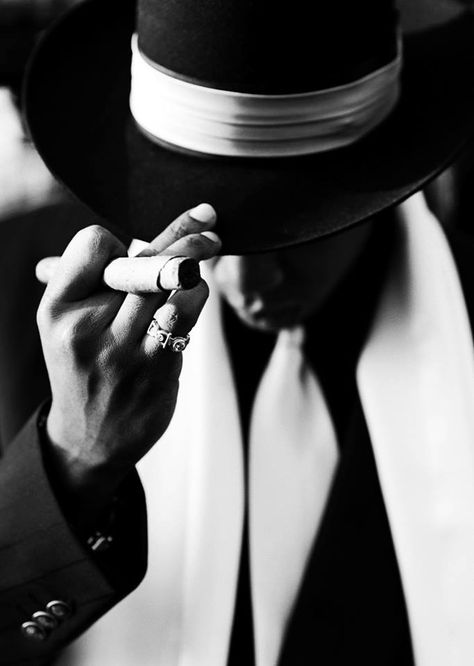 Jay Z - Reasonable Doubt Roc A Fella Records, Reasonable Doubt, Real Hip Hop, Women Poster, Rap God, 90s Hip Hop, Jay Z, Debut Album, Suit And Tie