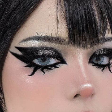 Makeup Egirl, Goth Eye Makeup, Punk Makeup, Alt Makeup, Graphic Makeup, Rave Makeup, Swag Makeup, Emo Makeup, Dope Makeup