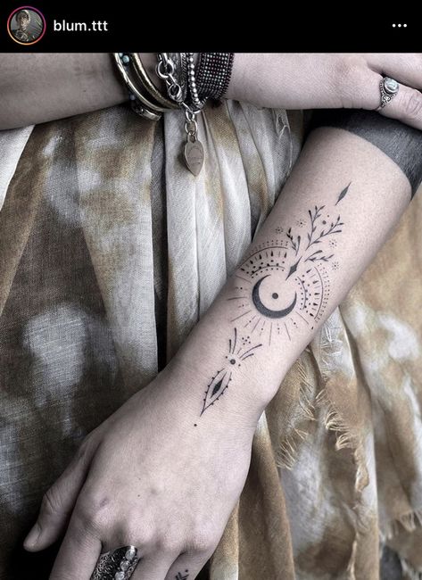 Elegant Womens Tattoos, Viking Wrist Tattoo, Beautiful Wrist Tattoos For Women, Tattoo Bracelets For Women, Hand Bracelet Tattoos For Women, Wrap Around Tattoos For Women, Bracelet Tattoos For Women Wrist, Ornamental Tattoo Wrist, Wrist And Hand Tattoos For Women