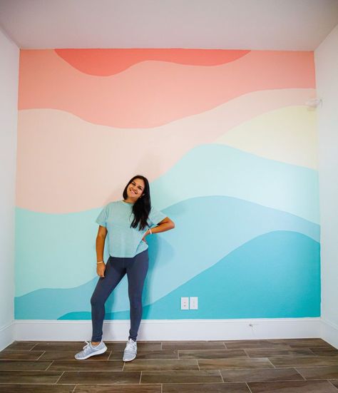 Cool Painted Walls Bedroom, Easy Colorful Wall Mural, Beach Mural Bedroom, Pastel Room Paint Ideas, Playroom Wall Mural Ideas, Girls Wall Paint Ideas, Easy Paint Mural Ideas, Cricut Wall Mural, Cute Wall Murals Room Ideas