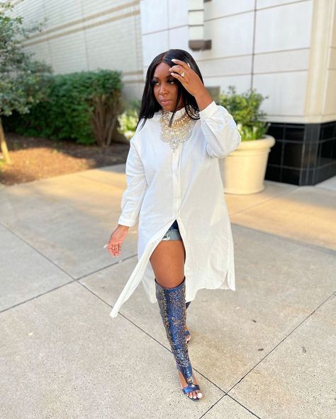 Runway By HDM on Instagram: “Gone with the Wind Fabulous…. A must have…” Fishnets And Shorts, Dress With Fishnets, White Tshirt Dress, Button Down Shirt Dress, Brown Outfit, White Button Down Shirt, Loose Fitting Dresses, Black Women Fashion, Long Shirt Dress