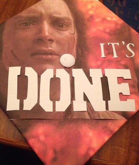 Awesome graduation cap! Graduation Cap Designs College, Diy Graduation Decorations, Funny Graduation Caps, Mba Graduation, College Grad Cap Ideas, Grad Cap Decorated, Graduation Cap Decoration Diy, Grad Cap Designs, Diy Graduation Cap