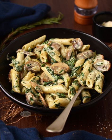 Mushroom Spinach Pasta Mushroom And Spinach Pasta, Mushroom Spinach Pasta, Mushroom Spaghetti, Spinach Mushroom Pasta, Cottage Cheese Pasta, Mushroom Spinach, Dairy Free Pasta, Pasta Varieties, Spinach Mushroom