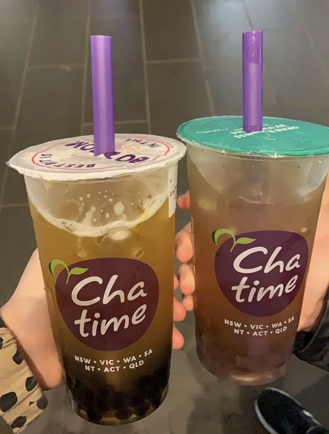 Cha Time Bubble Tea, Fruit Boba Aesthetic, Popping Boba Tea Aesthetic, Fruit Boba Tea Aesthetic, Black Tapioca Pearls, Thai Milk Tea Boba Aesthetic, Pretty Boba Drinks, Kawaii Drinks, Boba Aesthetic