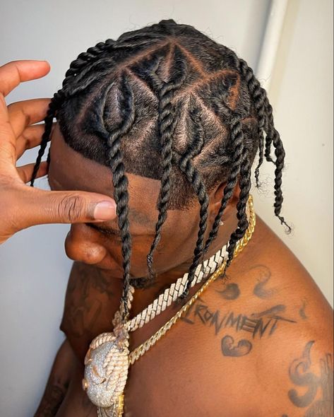 Men 2 Strand Twist Styles, Twisties Hairstyles 2000s, Kamikaze Twists Men, 2 Strand Twist Men Styles, Rope Twist Men Hair, Men’s Twists, Natural Hairstyles For Black Men, 2 Strand Twist Styles Natural Men, Men Twists Hairstyles