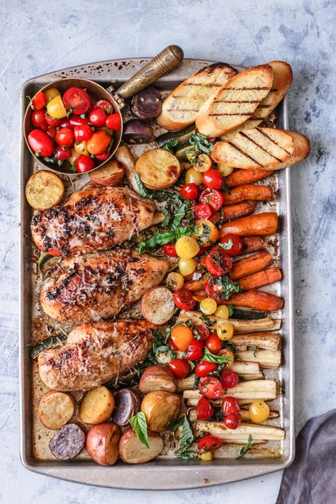 Sheet Pan Suppers, Sheet Pan Dinners Recipes, Bruschetta Chicken, Grilled Bread, Party Platters, Sheet Pan Dinners, Sheet Pan Recipes, Food Platters, Chicken Dinner