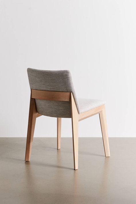 Sleek Dining Chair, Dining Garden, Scandinavian Dining Room, Scandinavian Dining Chairs, Leather Dining Room Chairs, Oak Dining Chairs, Wooden Dining Chairs, Dining Chair Design, Wood Patio