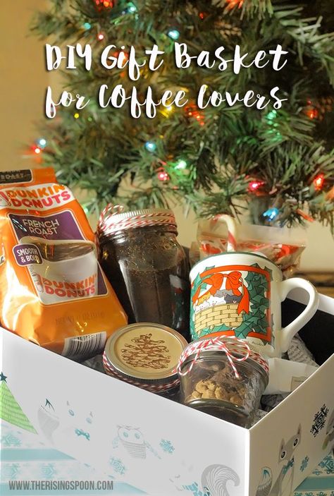 Looking for a thoughtful, yet easy gift idea for a coffee lover in your life? Make a coffee themed DIY gift basket that everyone will love! This is a great option for friends, family, and teachers! #sp #DunkinToTheRescue | DIY Food Recipes | Food Gift Ideas | Food Gifts For Christmas | Coffee Lover Gifts Basket, Diy Gift Basket, Coffee Basket, Unique Gift Baskets, Coffee Gift Basket, Diy Food Gifts, Christmas Food Gifts, Diy Gift Baskets, Basket Gift