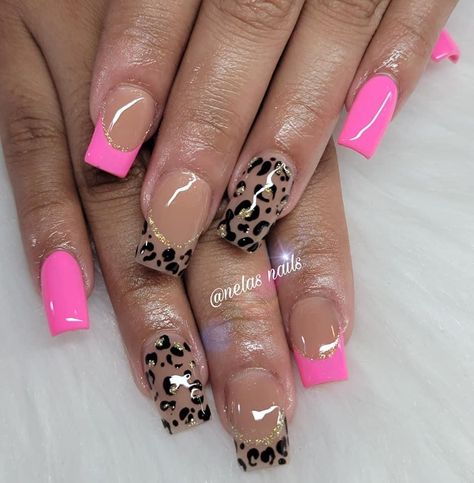 Short Nail Cheetah Designs, Cheetah Short Nails, Cheetah Print Nails Square, Cheetah Print Square Nails, Square Cheetah Nails, Hot Pink Cheetah Print Nails, Chetta Print Nail, Cheetah Print Nail Designs, Pink And Leopard Nails