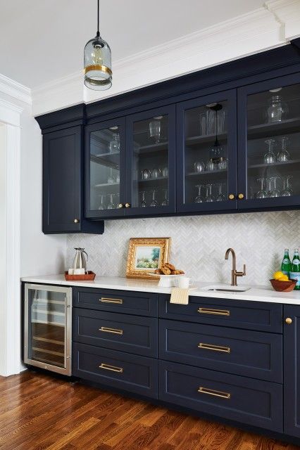 Wet Bar Ideas, Navy Blue Kitchen Cabinets, Kitchen Cabinet Inspiration, Home Wet Bar, Navy Blue Kitchen, Home Bar Rooms, Modern Home Bar, Pantry Remodel, Blue Kitchen Cabinets