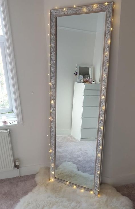 Lamp On Dresser Bedroom, Rug Mirror, Mirror Bedroom Decor, Wall Mount Mirror, Stylish Room Decor, Mirror Home Decor, Colorful Room Decor, White Room Decor, Diy Room Decor For Teens