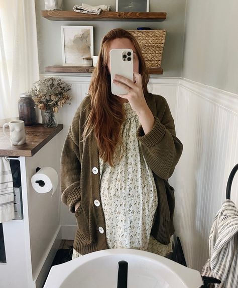 Modest Feminine Style, Reject Modernity, 2025 Style, Modest Feminine, Buy Dirt, Mommy Fashion, Pregnancy Fashion, Maternity Outfit, Wardrobe Goals