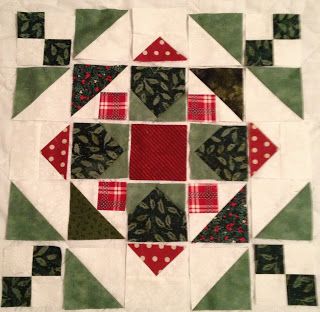 Small Quilts and Doll Quilts: Easy Street variation, first block Bonnie Hunter Scrap Quilts, Quilts Easy, Doll Quilts, Christmas Quilting, Best Christmas Movies, East Street, Bonnie Hunter, Barn Quilt Patterns, Mystery Quilt