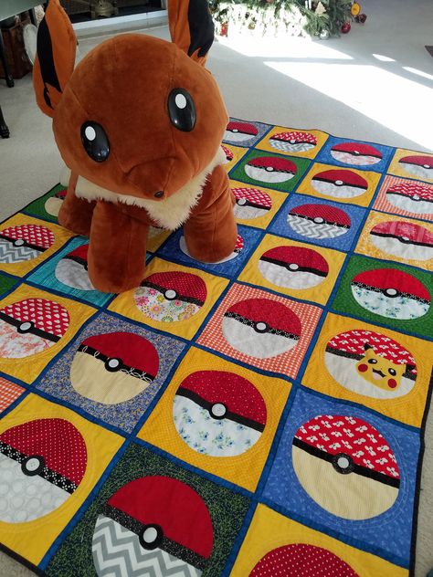 Pokemon Quilt Ideas, Pokemon Quilt Pattern, Pokemon Quilts, Nerdy Quilts, Pokemon Quilt, Anime Quilt, Unicorn Space, Pokemon Blanket, Applique Template