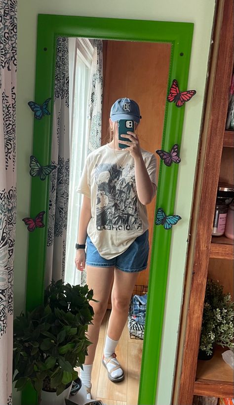 Chacos Outfit Aesthetic, Socks And Tevas Outfit, Black Chacos Outfit, Teva Sandals Aesthetic, Chaco Sandals Outfit, Tevas Outfit Summer, Chacos Sandals Aesthetic, Chacos Sandals Outfit, Socks And Chacos Outfit