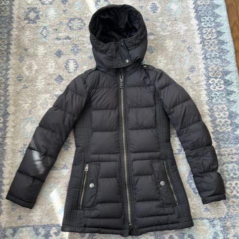 Puffer jacket outfit women