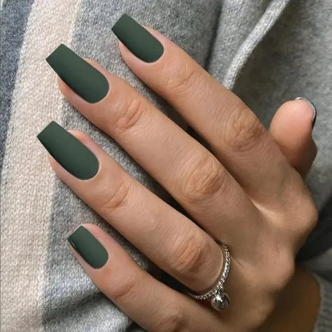 40 Beautiful and Fun Green Fall Nails for a Fresh Look This Season Matte Green Nails, Press Nails, Green Acrylic Nails, Long Square Nails, Dark Green Nails, Long Press On Nails, September Nails, Acrylic Nail Set, Manicure Inspiration