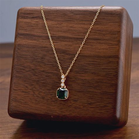 Emerald Square Gemstone Pendant Micro-inlaid Necklace✨ Follow us on...👇 @cheap_products8 #pendant#necklace#women#men#shop Golden Toad, Lucky Cat, Chain Ring, Toad, O Ring, Chain Styles, Gemstone Pendant, Geometry, Womens Necklaces