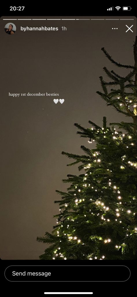 @byhannahbates on IG stories Hello December Instagram Story, December Instagram Story Ideas, Christmas Ig Story, December Captions, Happy 1st December, Christmas Captions For Instagram, Ig Caption, Welcome December, Insta Layout