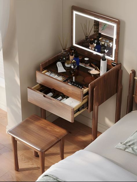 Tiny Vanity Ideas, Home Furniture Bedroom, Bedroom Office Combo, Small Dressing Rooms, Classy Rooms, Mini Vanity, Home Office Closet, Bedroom Chest Of Drawers, Cozy Home Office