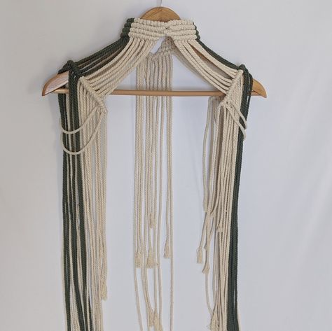 Warrior Witch, Cosplay Cape, Witch Goddess, Fringe Cape, Costume Capes, Goddess Costume, Green Pictures, Bohemian Aesthetic, Boho Fringe