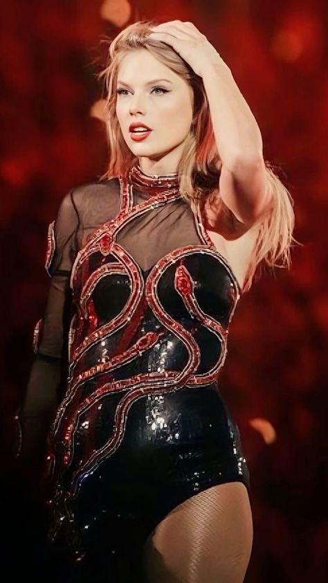 Fearless Tv, Red Tv, Taylor Swift Images, Photos Of Taylor Swift, Swift Concert, Estilo Taylor Swift, Taylor Swift Cute, Swift Photo, Taylor S