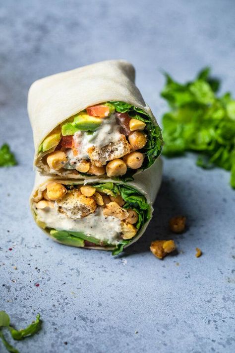 Caesar Wrap, Creamy Vegan Pasta, Vegan Main Course, Meals On The Go, Vegan Caesar, Oil Free Vegan Recipes, Sandwiches Wraps, Gluten Free Tortillas, Vegan Chickpea