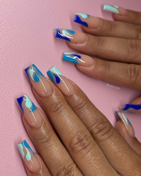 Blue Acrylic Nail Designs Ideas, Blue Aesthetic Nails Acrylic, Blue Swirl Nails Acrylic, Blue Nails With Accent Nail, Blue Abstract Acrylic Nails, Blue Nail Swirl Designs, Blue Nails Abstract, Blue Abstract Nails, Medium Nail Designs