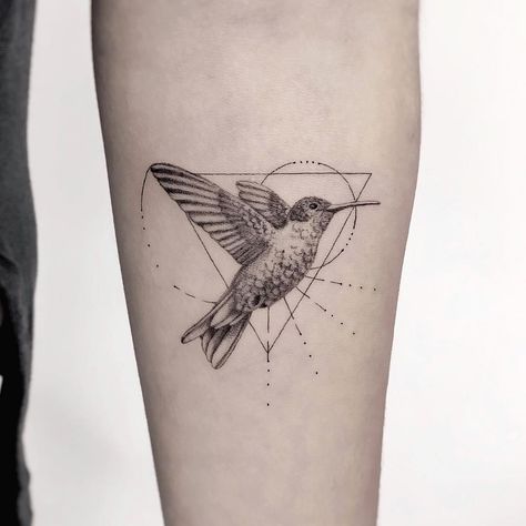 Tattoo of a hummingbird with geometric details. Black and grey, detailed, single needle / fineline, microrealism tattoo. Geometric Hummingbird Tattoo, Mockingbird Tattoo, Art Deco Tattoo, Graphic Tattoo, Vogel Tattoo, Iris Tattoo, Triangle Tattoos, Geometric Tattoo Design, Tattoo Artwork