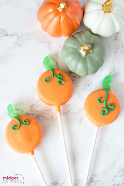 Halloween Oreo Pops, Meatless Baked Ziti, Oreo Cookie Pops, Easy Baked Ziti, Halloween Oreos, Ziti Recipe, Baked Ziti Recipe, Halloween Sweets, Oreo Pops