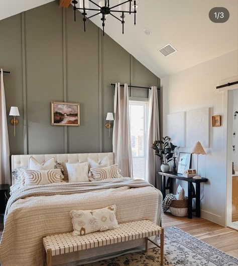 Vaulted Ceiling Bedroom, Color Scheme Ideas, Farmhouse Guest Bedroom, Vaulted Ceiling Living Room, Dining Room Accents, Bedroom Upgrade, Diy House Renovations, Guest Bedroom Decor, Accent Wall Bedroom