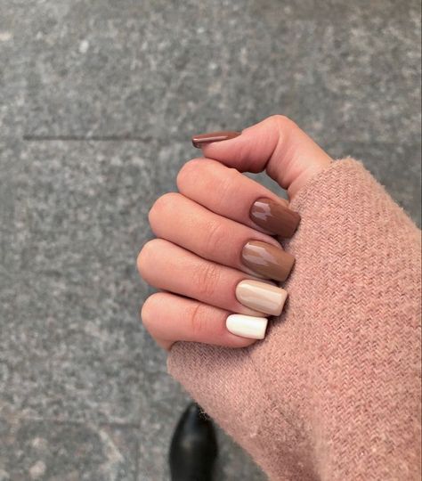 Shellac Nails Fall, Kutek Disney, Unghie Sfumate, Brown Nails Design, Maroon Nails, Nagel Tips, October Nails, Beige Nails, Smink Inspiration